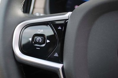 Volvo XC90 T8 AWD Plug-In Hybrid Plus Bright