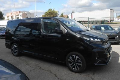 Peugeot Traveller Long L2H1 Business VIP EAT8