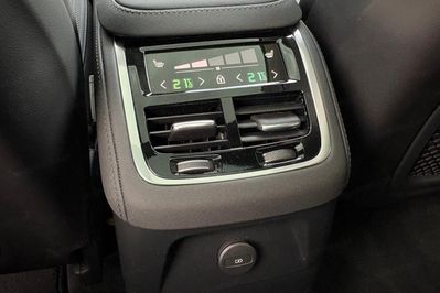 Volvo XC90 T8 AWD Plug-In Hybrid Plus Bright 7os