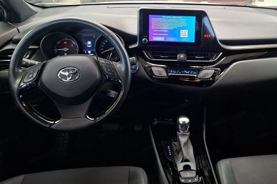 Toyota C-HR 1.8 Hybrid