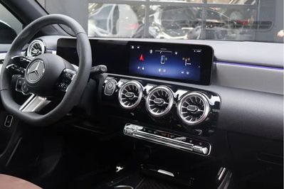 Mercedes Klasa A 200 AMG Line