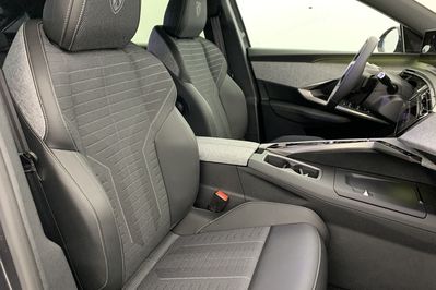 Peugeot 3008 GT 1.2 mHEV e-DCS6