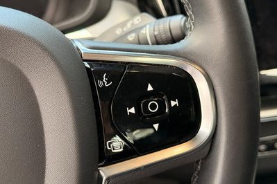 Volvo XC60 B4 B Plus Dark aut
