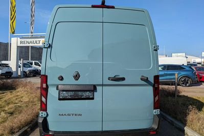 Renault Master L2H2 Extra AT9