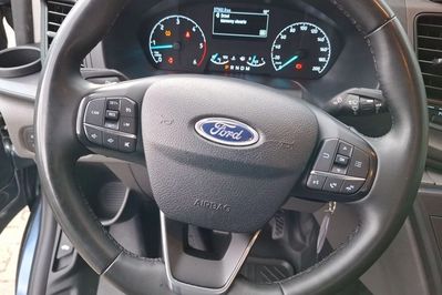 Ford Transit Custom Kombi 320 L2H1 A6