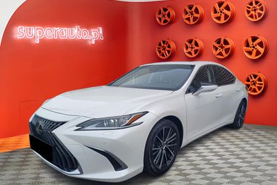 Lexus ES 300h Business Edition 2.5 E-CVT