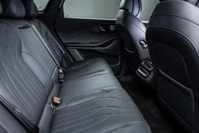 Omoda 9 1.5 Super Hybrid Exclusive AWD