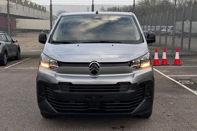 Citroen Jumpy XL L2H1 EAT8