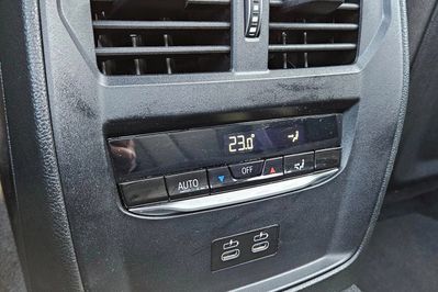 BMW Seria 3 330i xDrive M Sport aut