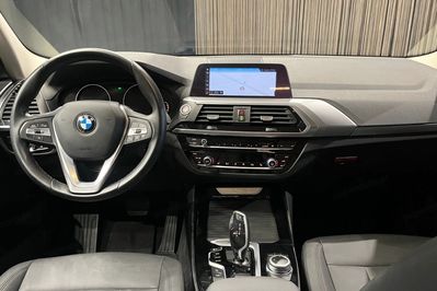 BMW X3 xDrive20d Advantage