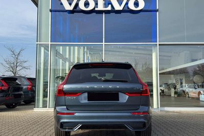 Volvo XC60 B5 AWD Ultra Dark