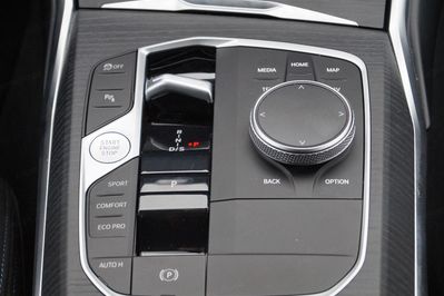 BMW Seria 3 330i xDrive M Sport