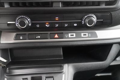 Fiat Scudo Maxi L2H1 EAT8