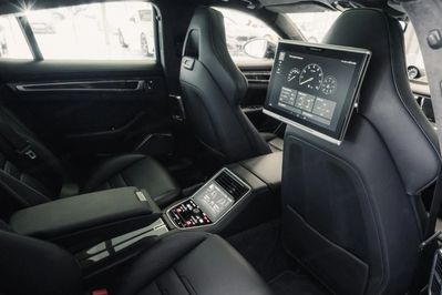 Porsche Panamera Turbo Hybrid