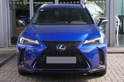 Lexus UX 300h F Sport Design Hybrid Dynamic Force