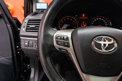 Toyota Avensis 2.0 Premium CVT