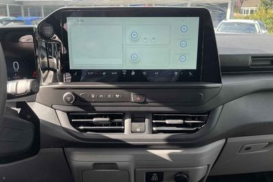 Ford Transit Custom 320 L2H1 Limited PHEV CVT