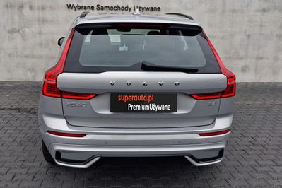 Volvo XC60 B4 B Plus Dark