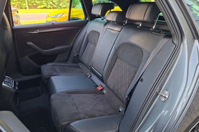 Skoda Superb 2.0 TDI SCR 4x4 Sportline DSG