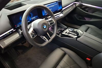 BMW Seria 5 520d xDrive mHEV M Sport aut