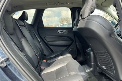 Volvo XC60 T6 Plug-In Hybrid AWD Plus Bright