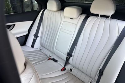 Mercedes E Klasa 220 d mHEV 4-Matic AMG 9G-Tronic