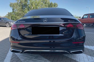 Mercedes Klasa E 220 d 4-Matic AMG