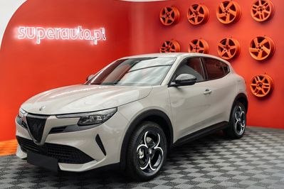 Alfa Romeo Junior 1.2 Ibrida Ti