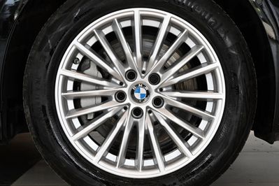 BMW Seria 3 Touring 330i xDrive Luxury Line
