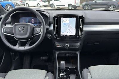 Volvo XC40 B3 Plus Dark aut