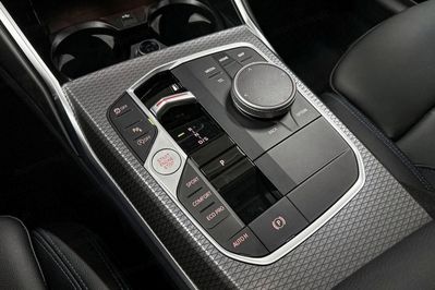 BMW Seria 3 330d xDrive M Sport