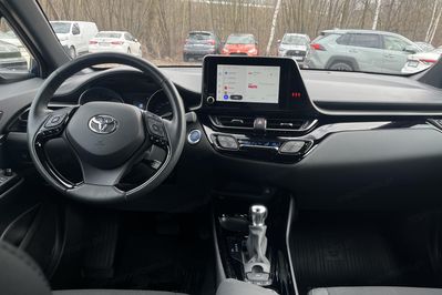 Toyota C-HR 2.0 Hybrid Style