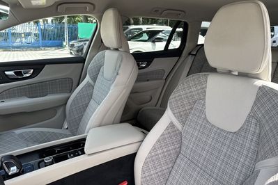 Volvo V60 B3 B Core