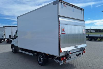 Iveco Daily 35S18 Kontener 8EP + Winda