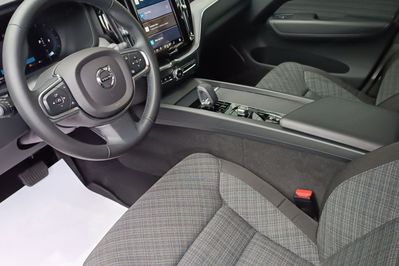 Volvo XC60 B4 D AWD Core aut