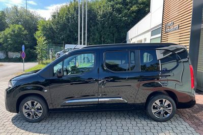 Toyota Proace City Verso Long  Family