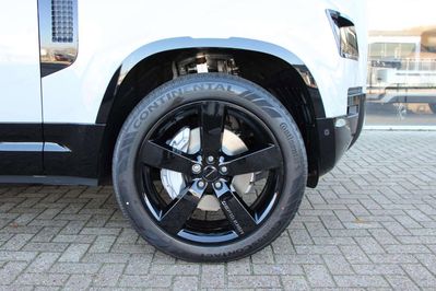Land Rover Defender 110 3.0 D350 X-Dynamic HSE