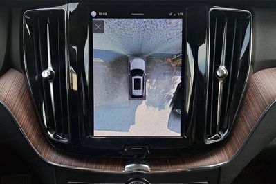 Volvo XC60 B5 D AWD Plus Dark aut