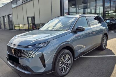 Peugeot 5008 Allure e-DCS6 1.2 mHEV