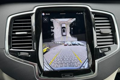 Volvo XC90 T8 AWD Plug-In Hybrid Ultra Dark 7OS