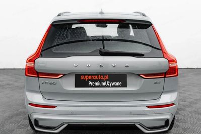 Volvo XC60 B4 B Plus Dark