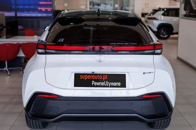 Toyota C-HR 2.0 PHEV Dynamic Force Executive