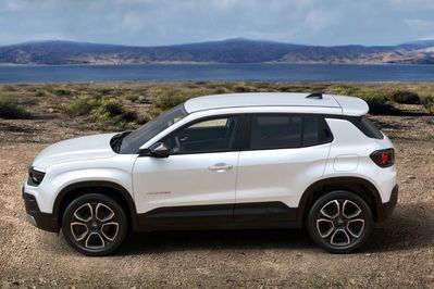Jeep Avenger Summit 1.2 mHEV e-DCT6