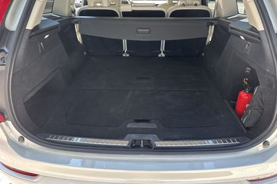 Volvo XC90 B5 D AWD Momentum Pro