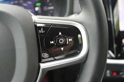 Volvo V60 T6 AWD Plug-In Hybrid Plus Dark