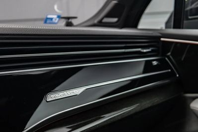Audi Q7 60 TFSI e PHEV quattro S Line Tiptr.