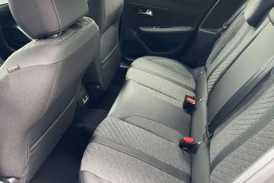 Peugeot 208 e-208 Allure