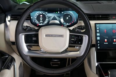 Land Rover Range Rover 4.4 V8 P530 Autobiography SWB