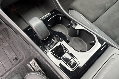 Volvo XC40 B3 Plus Dark