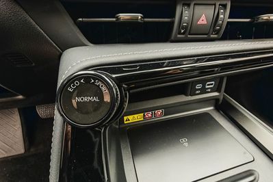 Lexus NX 350h Prestige 2.5 Hybrid AWD